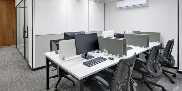 how-the-right-commercial-furniture-can-change-your-workspace